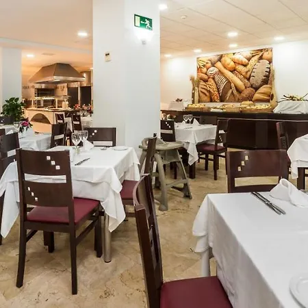 Hotel Globales Patos Park Benalmádena