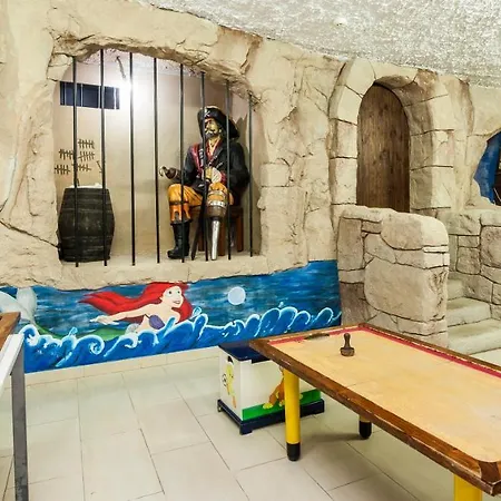 Hotel Globales Patos Park