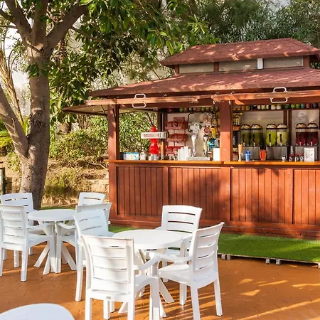 Hotel Globales Patos Park 4*