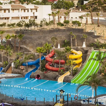 Hotel Globales Patos Park