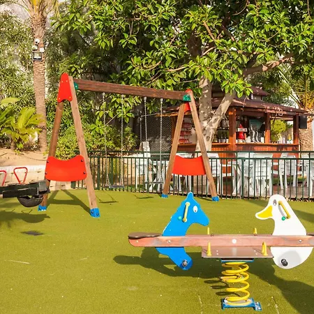 Hotell Globales Patos Park 4*
