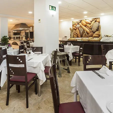 Hotel Globales Patos Park 4*