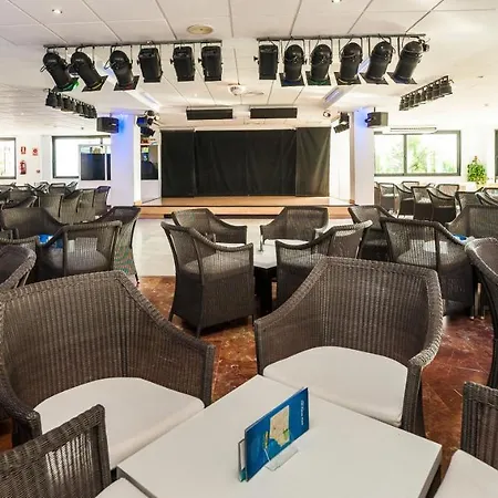 Hotel Globales Patos Park